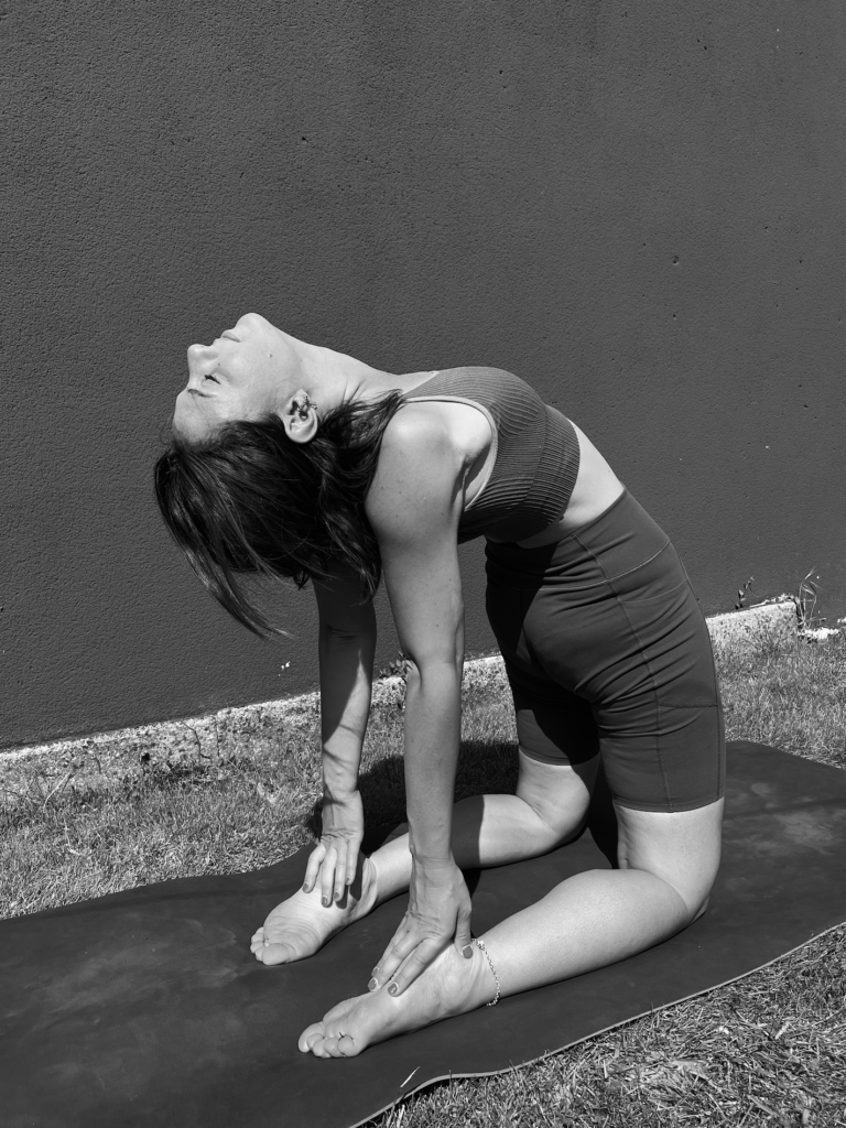 yoga posture du chameau ustrasana