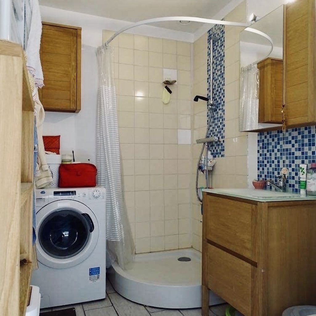 Salle de douche appartement N